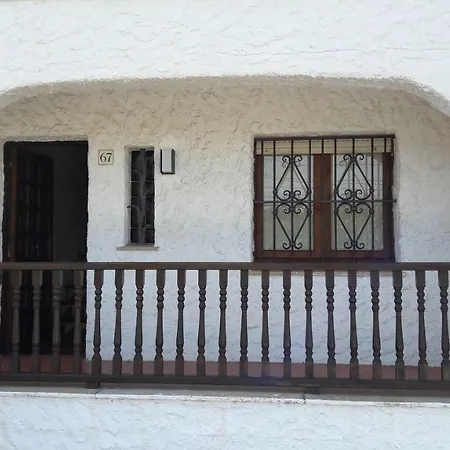 Casa Chueca * Coma-ruga