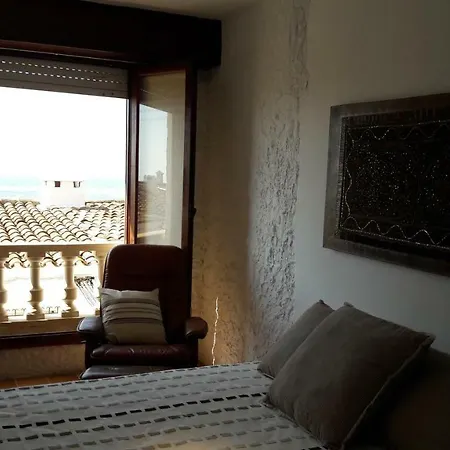 Casa Chueca * Coma-ruga
